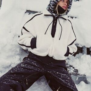 Mountain High Half Zip Fleece White Combo